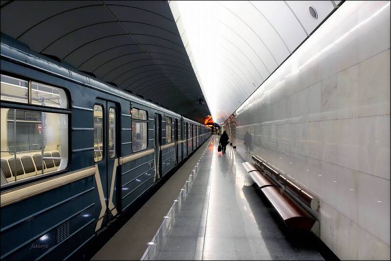 станция метро Бутырская. Москва фото превью