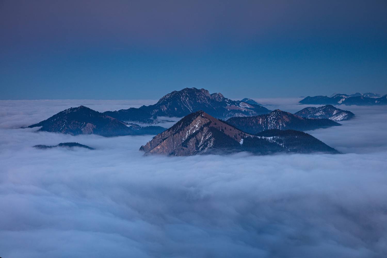 Above the clouds. Автор: Gregor , Gregor
