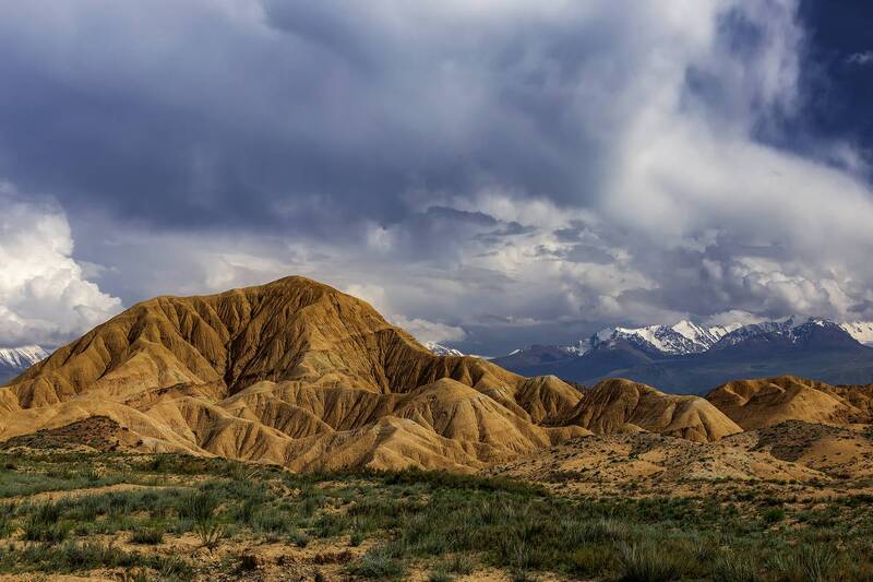 кыргызстан Лунные пейзажи Иссык-Куля фото превью