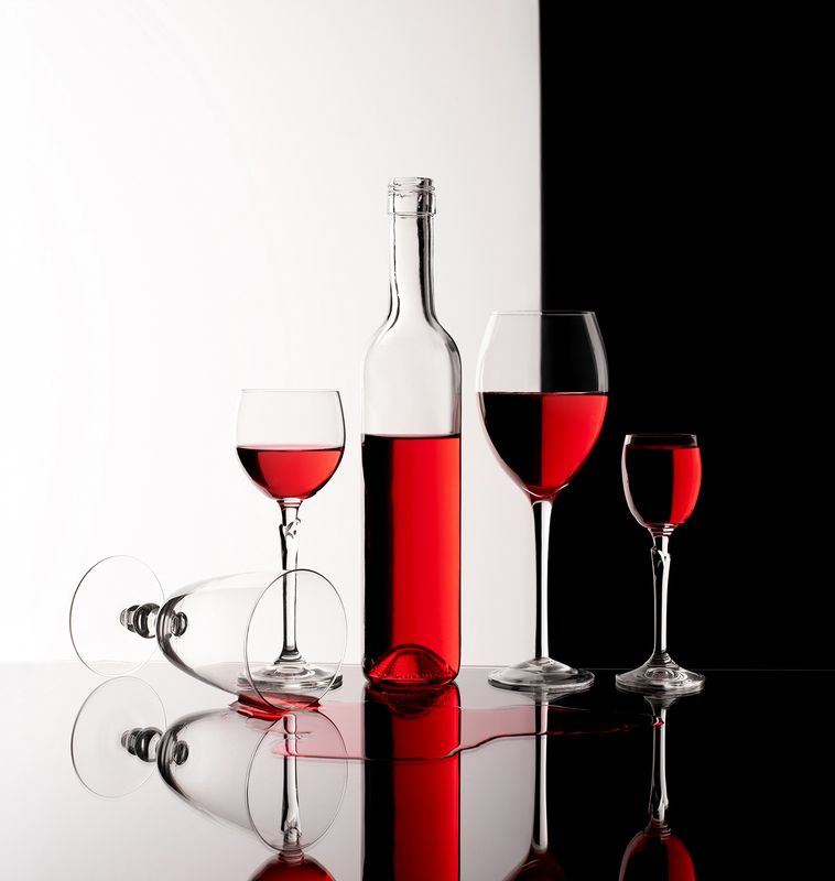 Still life, Conceptual, light, glass, black, red Black and Red фото превью