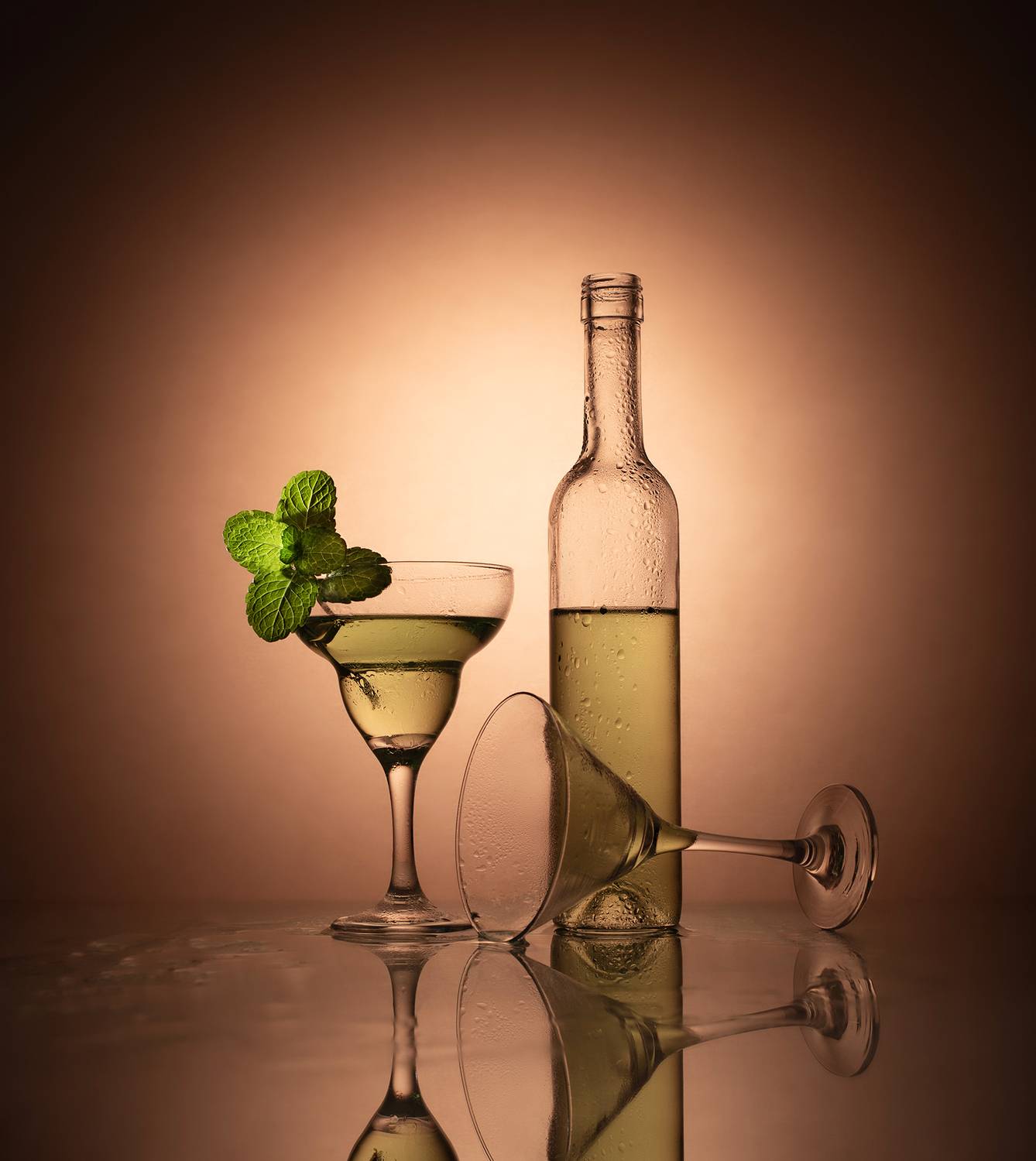 Still life, drink, glass, drops, sun, water, Maria Margareth Perfoncio