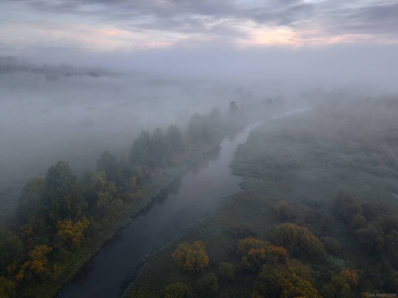 пейзаж, рассвет, туман, осень, дрон Осенние холодные туманы фото превью