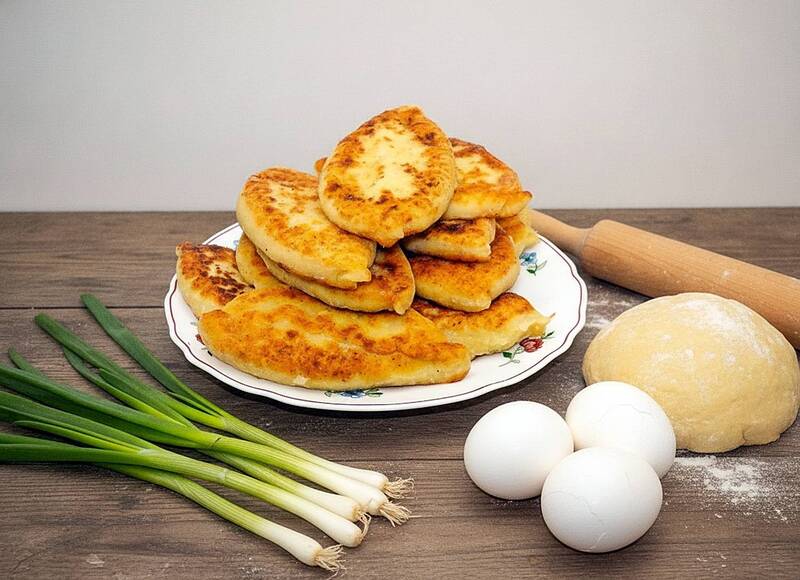 А вы любите пирожки с зеленым луком и яйцом? фото превью