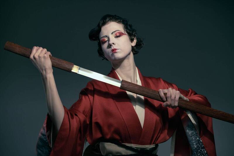 art photography, conceptual photography, conceptual portrait, shikomizue, kimono, портретный фотограф, фотограф санкт-петербург, ленинградский фотограф Red iro tomesode and shikomizue фото превью