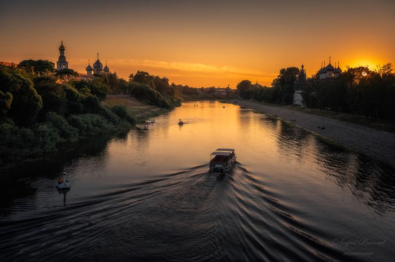 городской пейзаж, церкви, храмы, реки, вологодский кремль, город вологда, река вологда Вечерняя Вологда фото превью
