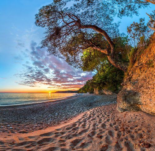 Абхазия - морское побережье.