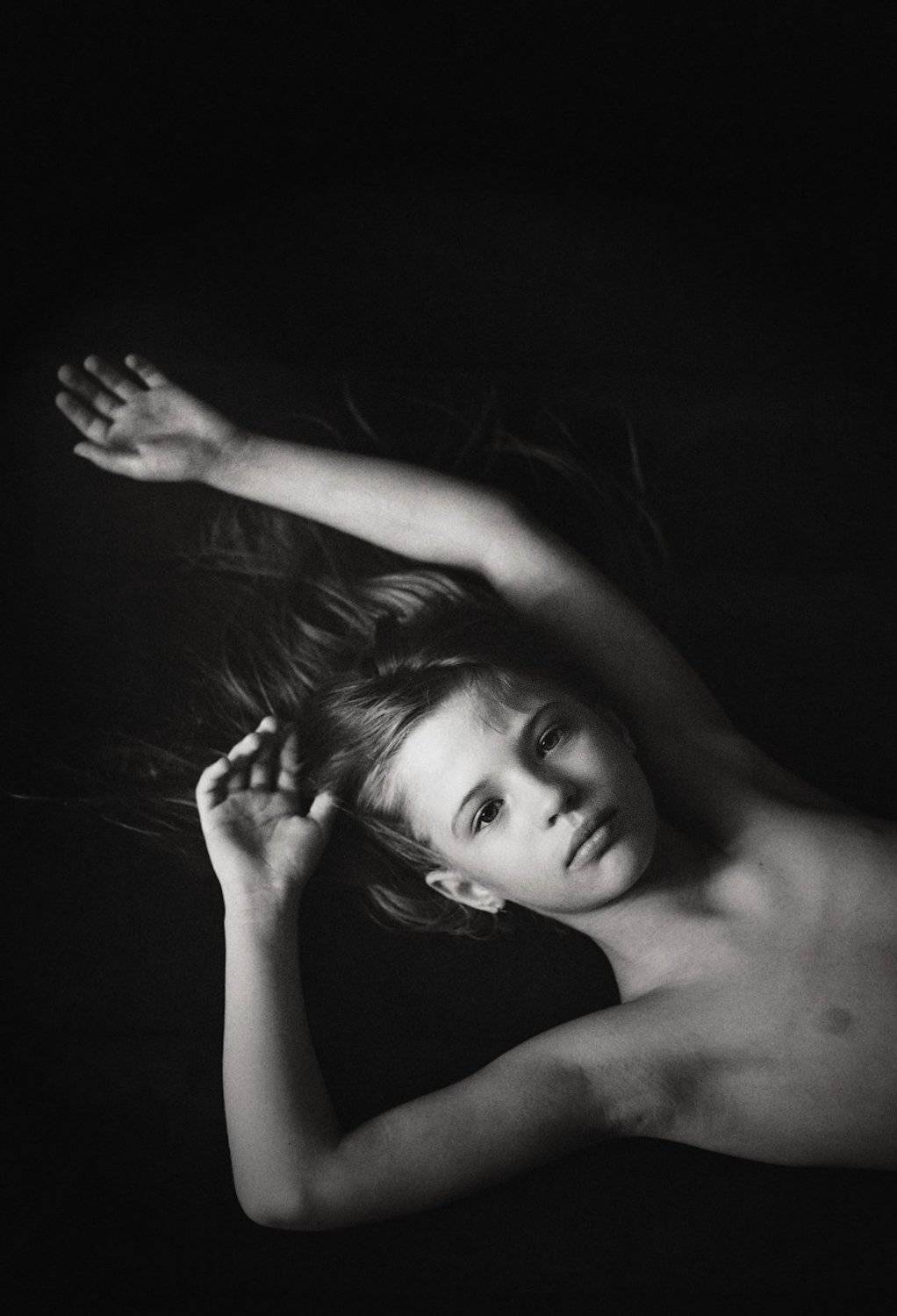 дети, черно-белое,Павлодар,Казахстан,эмоции,жизнь, детство, Оксана