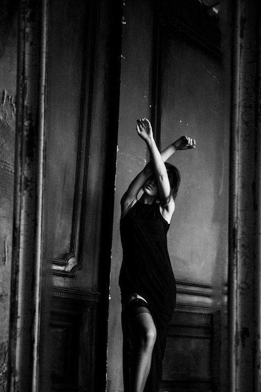 portrait, model, lidia, b&w, naturallight LIDIA фото превью