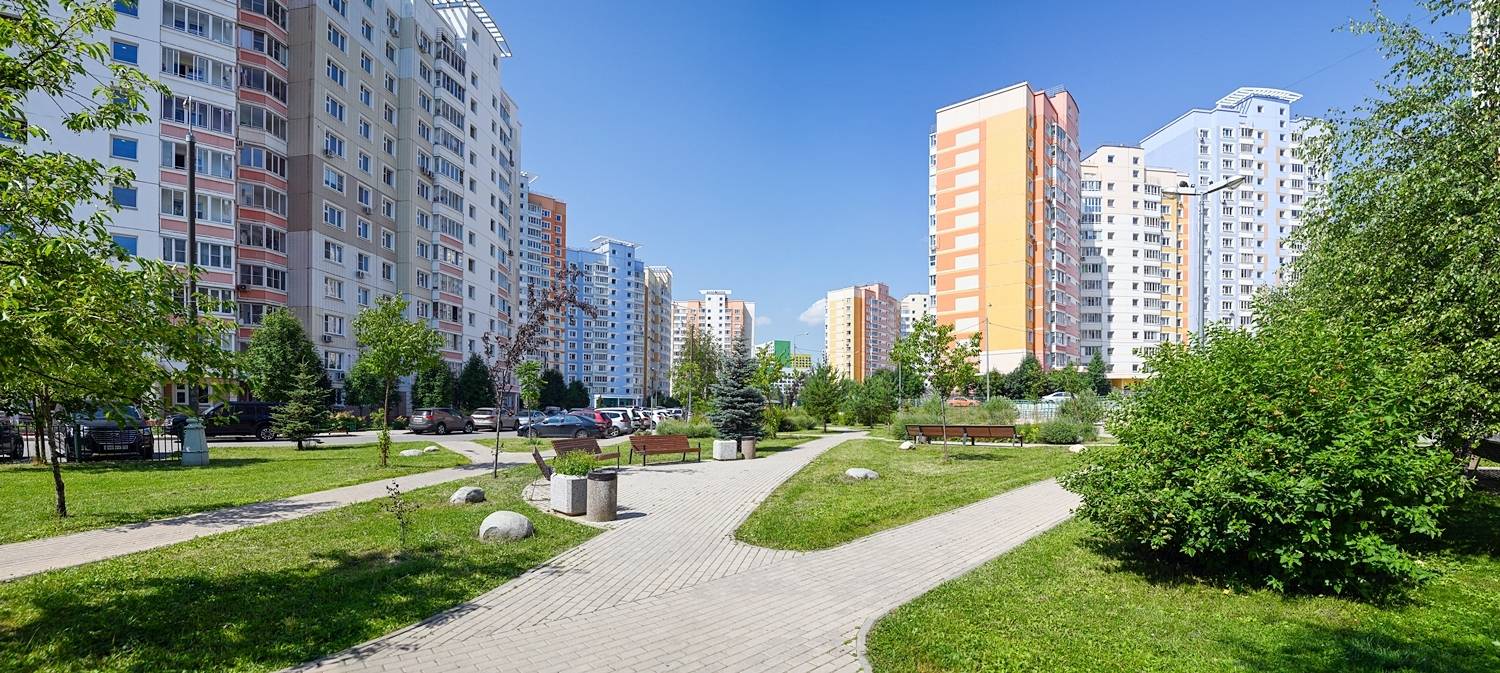 ,  Валерий