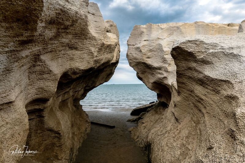 Twin Rocks фото превью