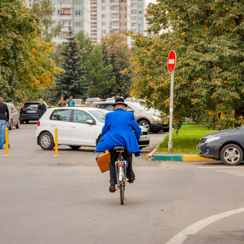 Ехал волшебник по улицам города... фото превью