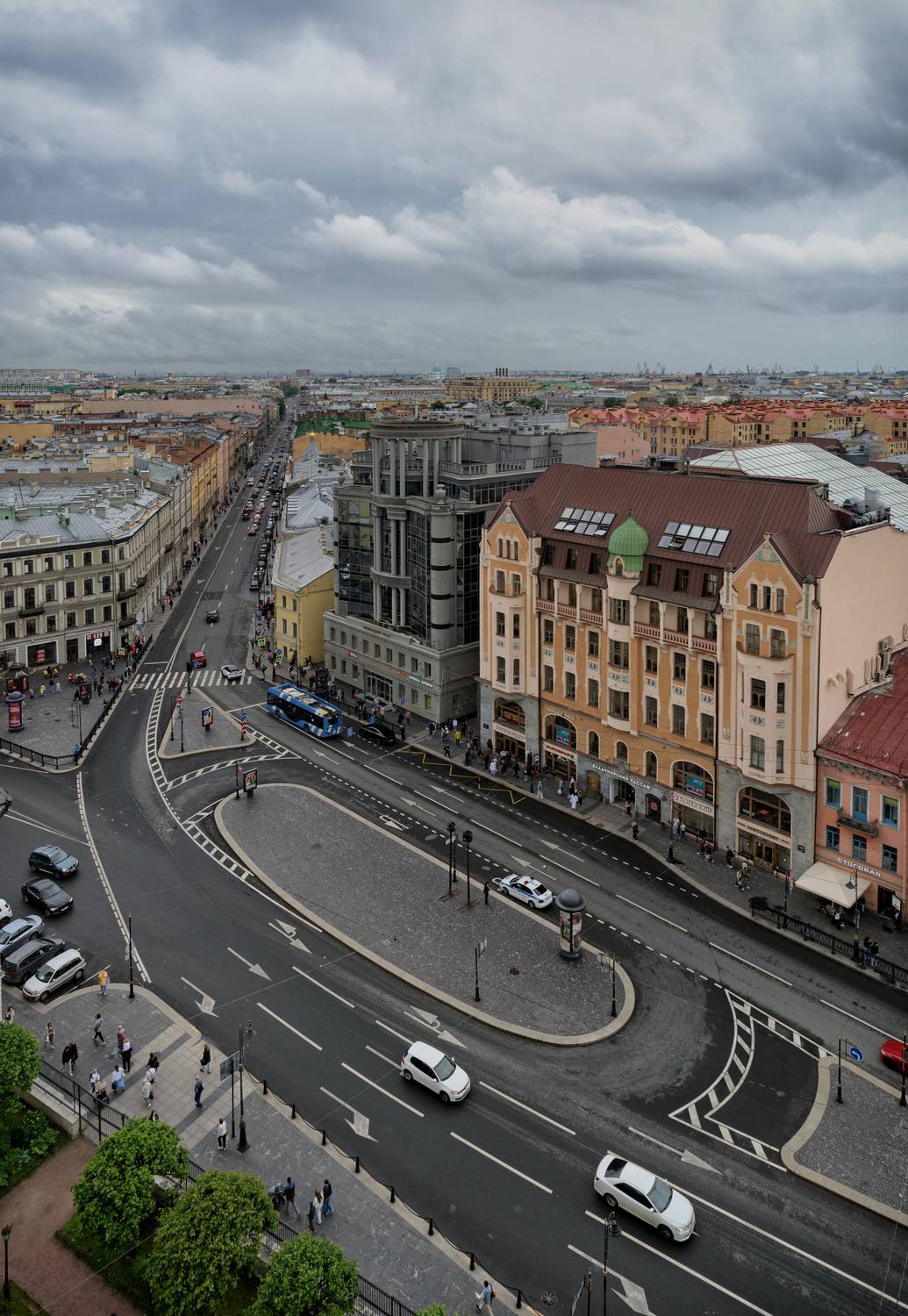санкт-петербург., владимирская, площадь., Тихонов Дмитрий