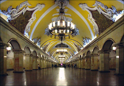 станция метро Комсомольская. Москва