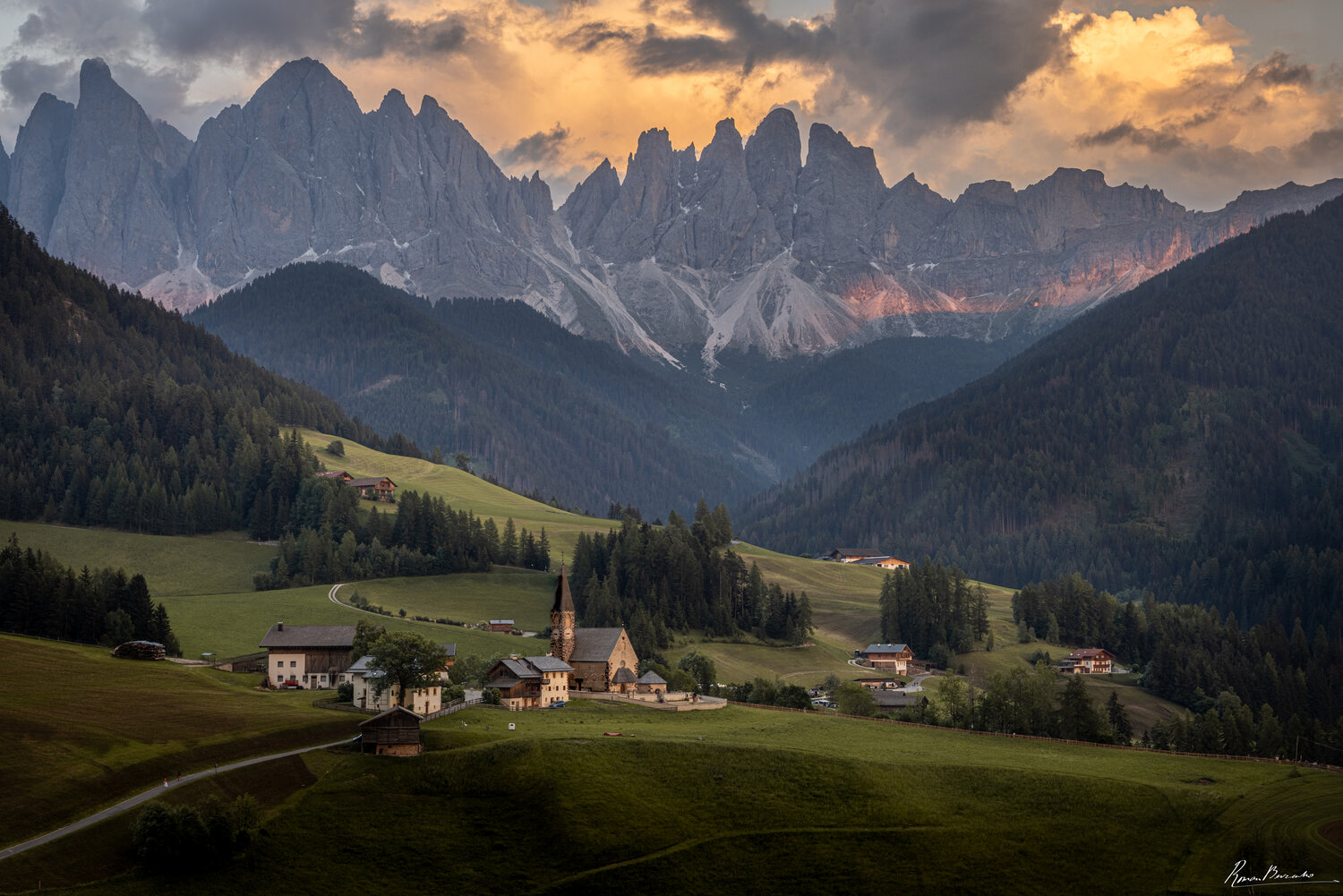 dolomites, val de funes, santa maddalena, landscape, Roman Bevzenko