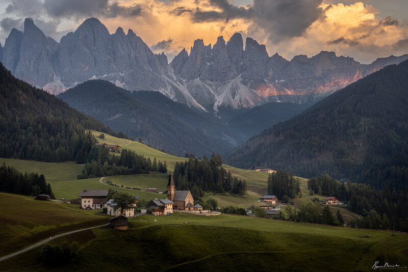 dolomites, val de funes, santa maddalena, landscape Santa Maddalena church, Val de Funes, Dolomites фото превью