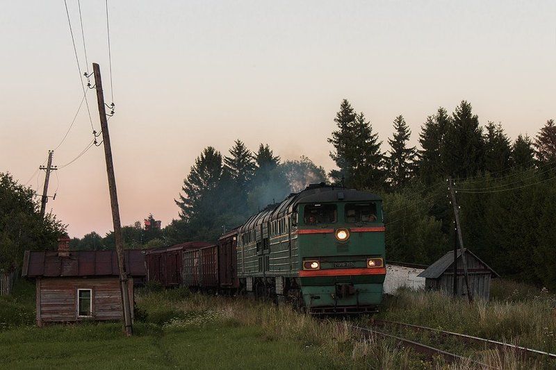 поезд, железная дорога, скворцово, торопец, тверская область, тепловоз, 2тэ116, бологое-полоцкая Скворцово фото превью