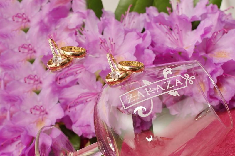 Wedding rings фото превью