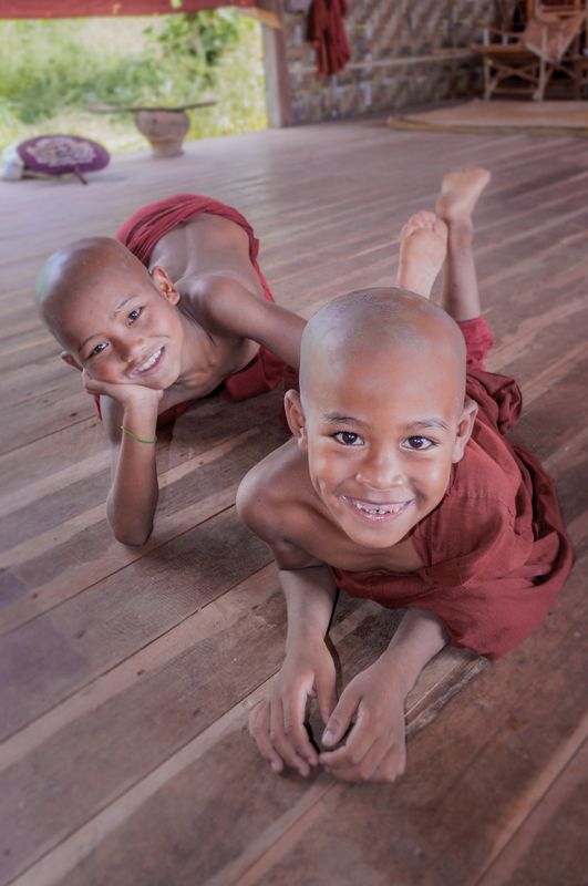 дети, монах, монастырь, портрет, мьянмар, путешествия Yang Monks фото превью