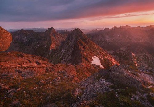 Рассвет на перевале Птица