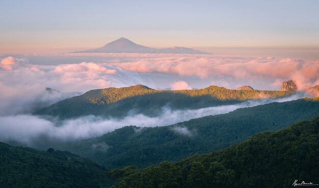 The View of Volcano Teide (Tenerife) from the Island of La Gomera  фото превью