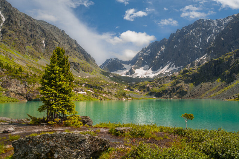 россия, горный алтай, горное озеро Озеро в горах фото превью