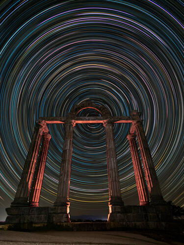 Startrail en antiguo templo Romano