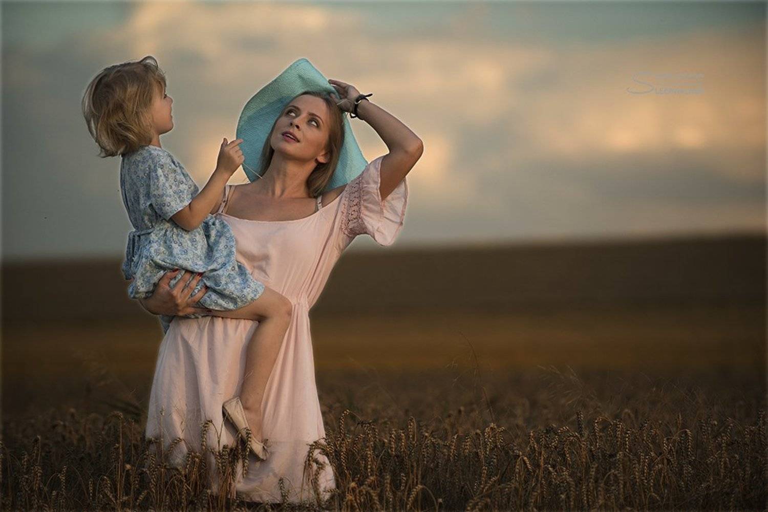 Child, Children, Field, Fields, Portrait, Summer, Woman, Women, Tomek Jungowski