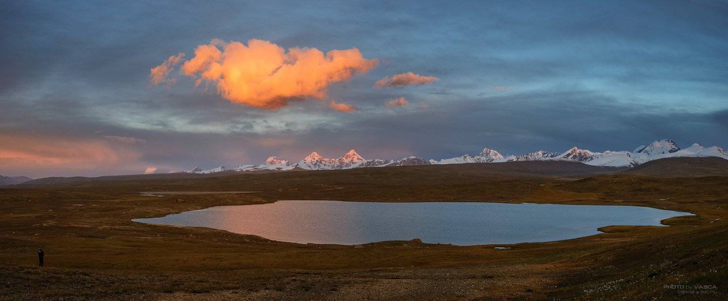 Киргизия, горы, закат, облако, озеро, Данкова пик, Василий Михайлин