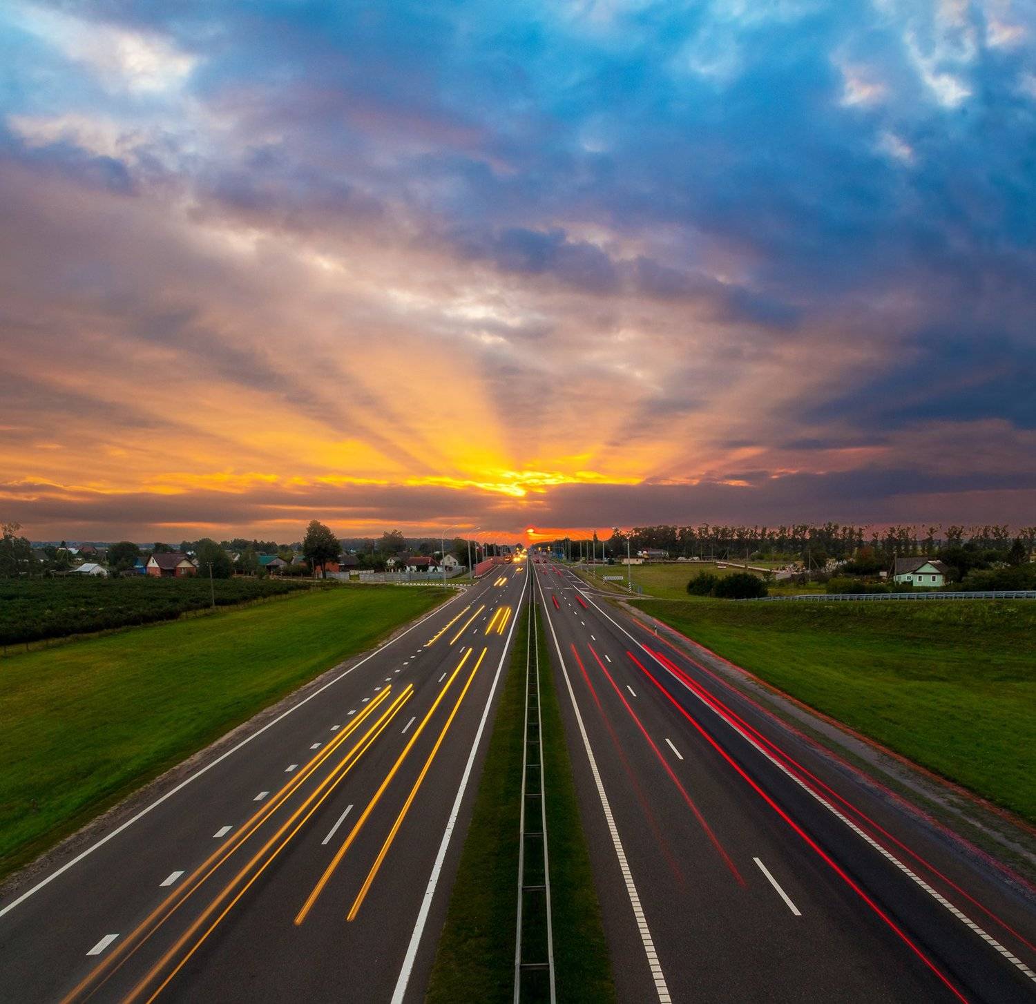Дорога, закат, скорость, деревня, солнце, Фото Брест