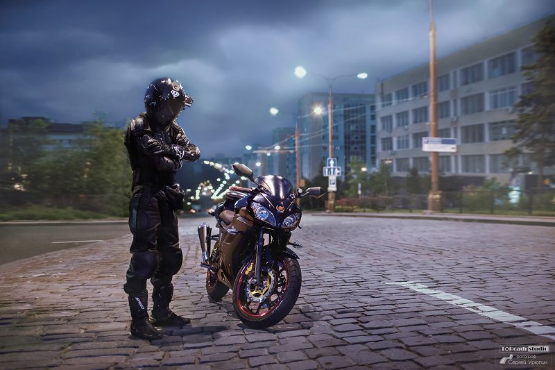 Суровый байкер фото превью