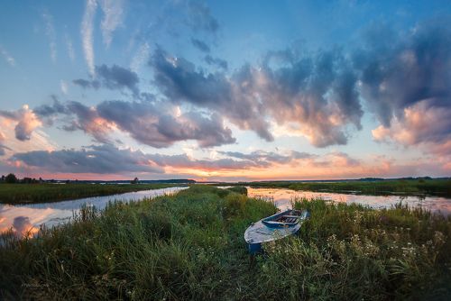 Рассвет на Волге