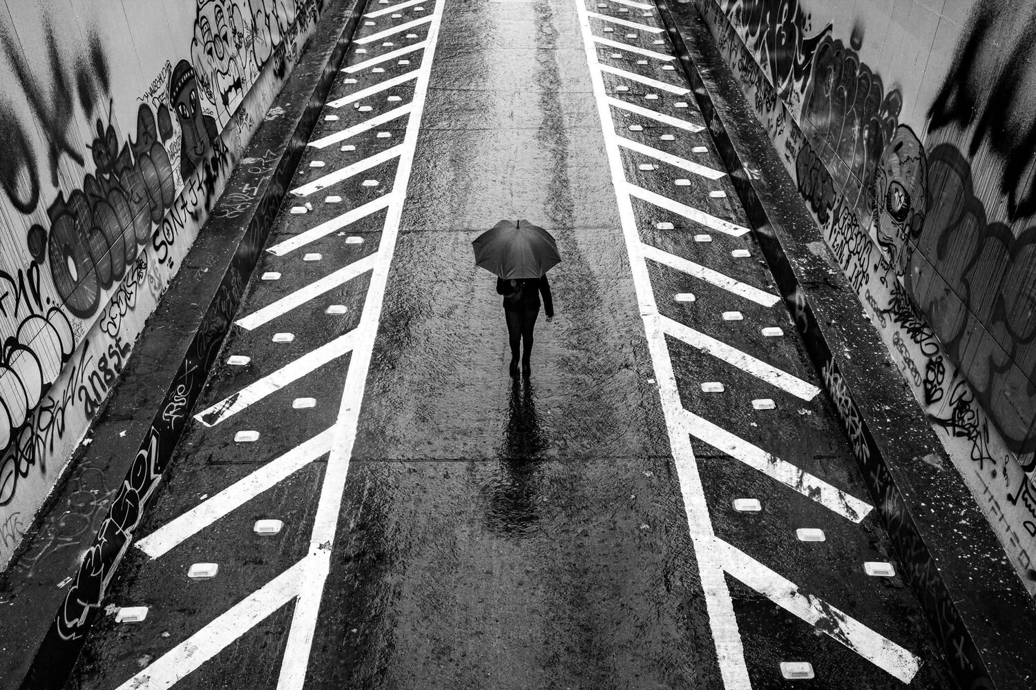 lluvia, rain, paraguas, basti&aacute;n cifuentes araya, periodista furioso, bastian cifuentes araya, periodistafurioso, street photography, street photo, Cifuentes Araya Basti&aacute;n