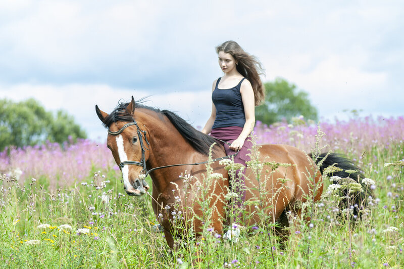 Юная пастушка фото превью