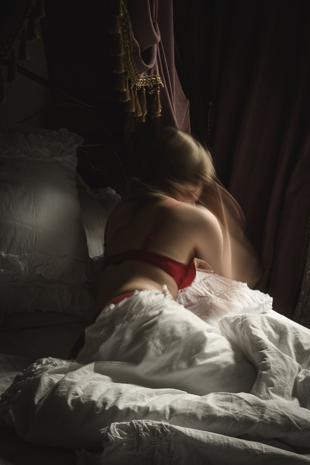 art, artportrait, art portrait, арт, арт портрет, фртпортрет, арт фото, будуар, boudoir, постель, спальня, bed, bedroom, девушка, woman, женский портрет, woman portrait, портретное фото, portrait photo, фотостудия, photostudio, studiolight, studio, модель, Клейменов Алексей