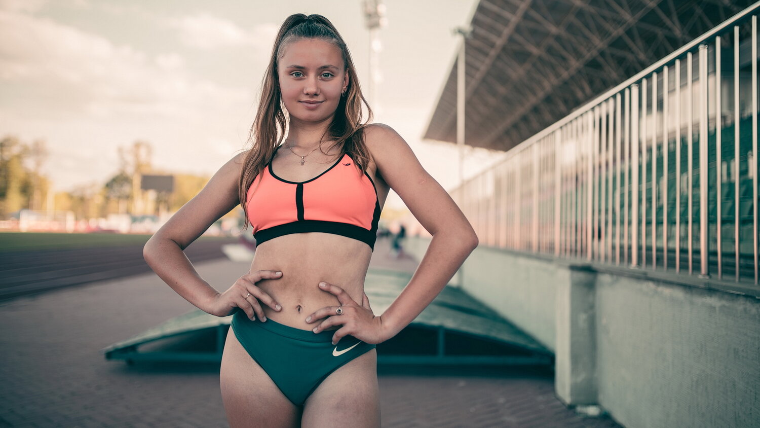модель, спорт, спортсменка, соревнования, стадион, бег, легкая атлетика, портрет, Арсен Алабердов