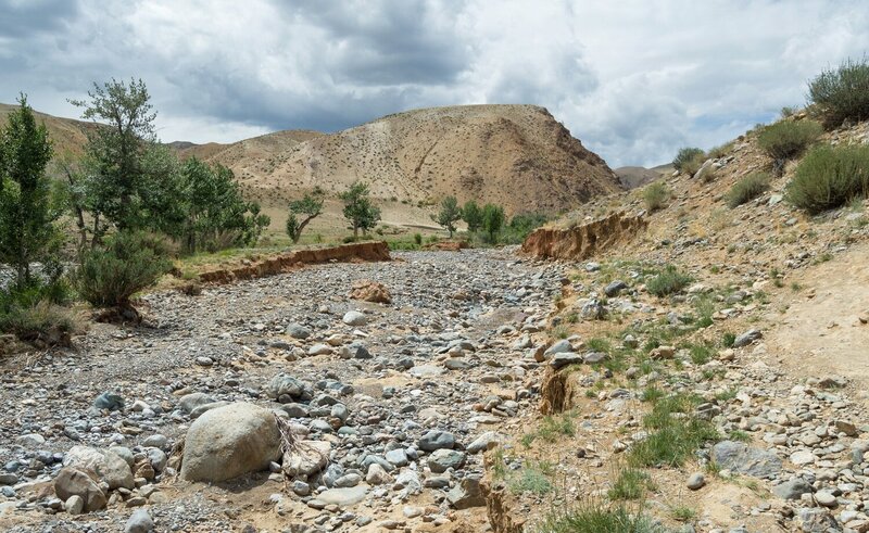 алтай, река кызылчин, марс, лето Сухое русло Кызылчина фото превью