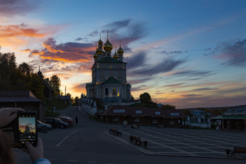 плёс, закат, церковь В лучах заката фото превью