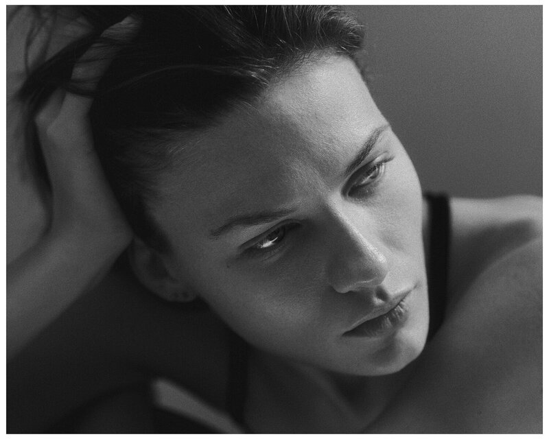 portrait, cinematic, light, bw, monochorome Polina фото превью