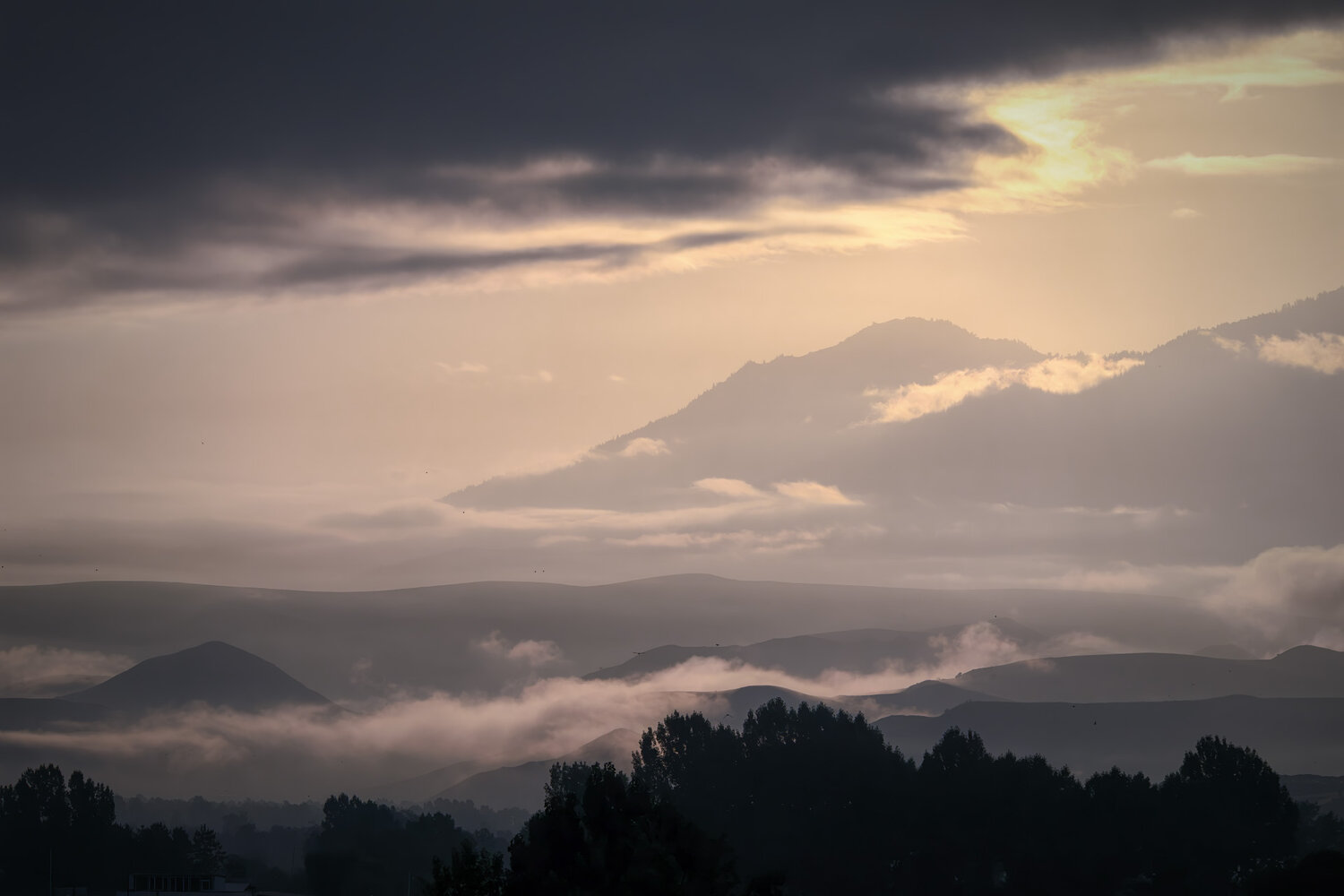 sunrise, mountains, akhaltsikhe, haze, morning, clouds, trees, weather, landscape, scenery, travel, outdoors, caucasus, sakartvelo, georgia, chizh, Андрей Чиж