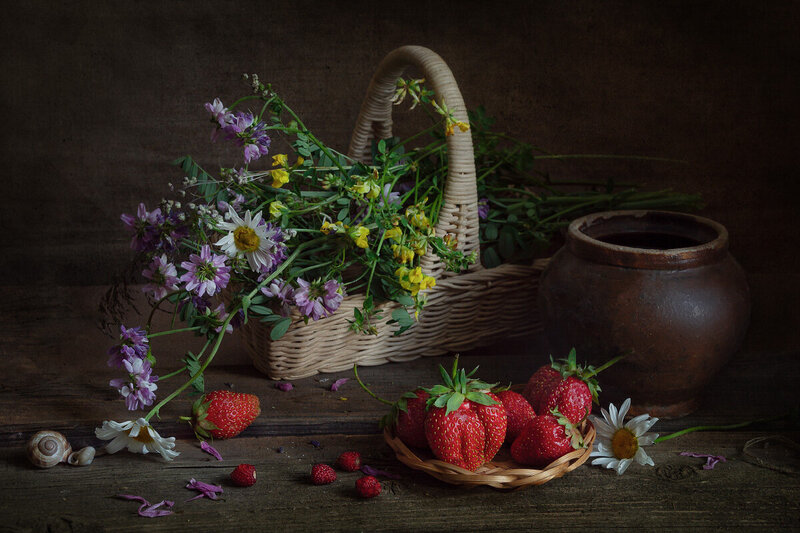 лето, клубника, цветы Июль фото превью
