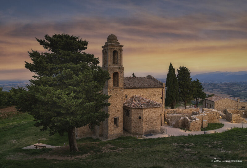 pitino, castle, san, severino, marche, italy Pitino фото превью