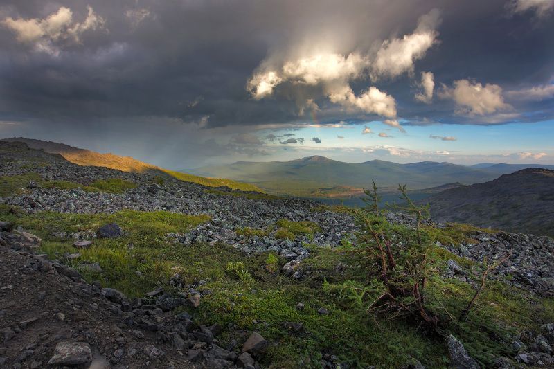 Светящиеся горы фото превью