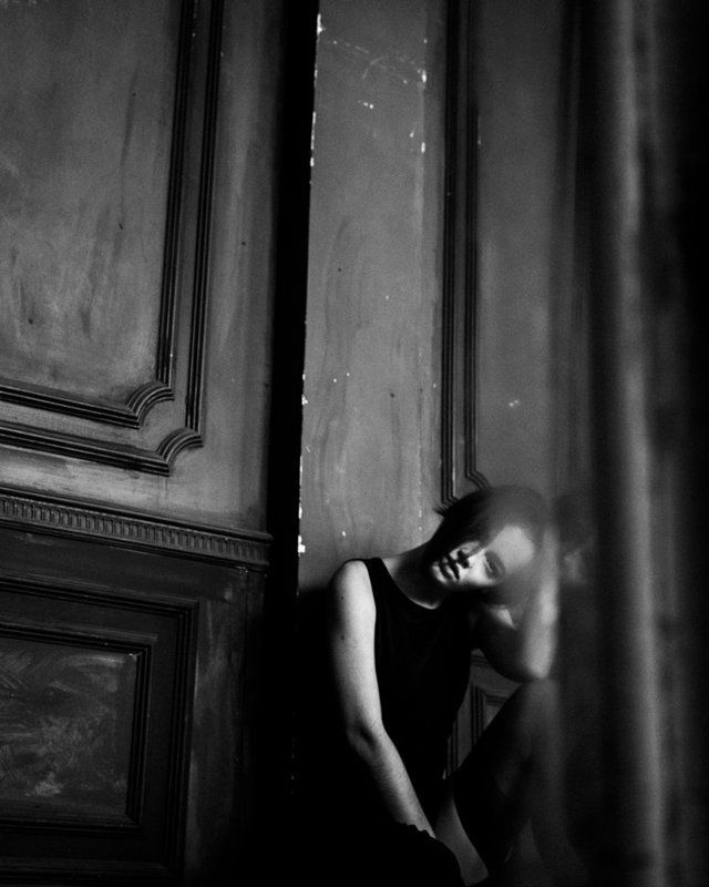 lidia model portrait natural light   фото превью