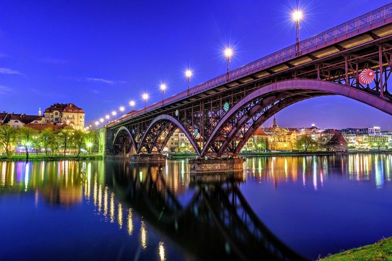 мост, архитектура,словения Старый мост в Мариборе, Словения.  фото превью