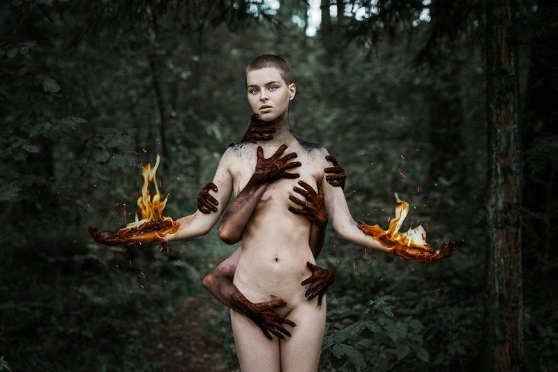 портрет, глаза, волосы, девушка, веснушки, лето, арт, огонь, сказка, демоны  фото превью