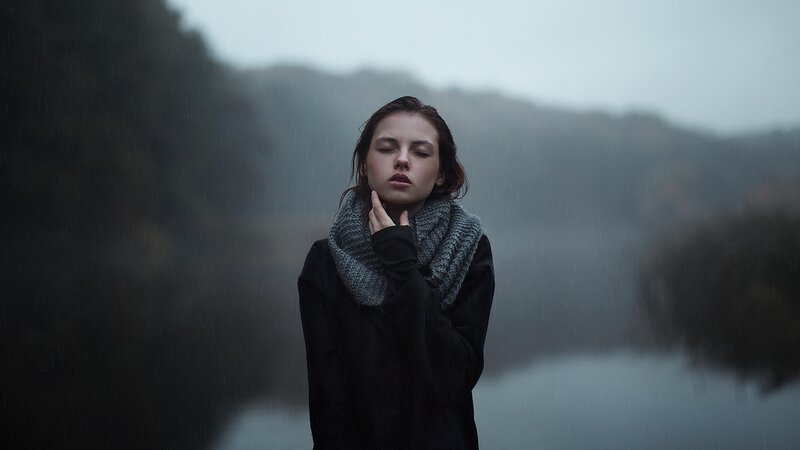 woman, portrait, cinematic, woman portrait, atmospheric Fleeing from the past. фото превью