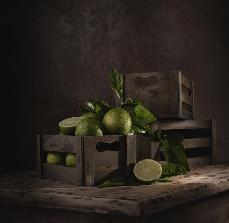 Still life, lemon, green, wood, light Fresh lemon фото превью