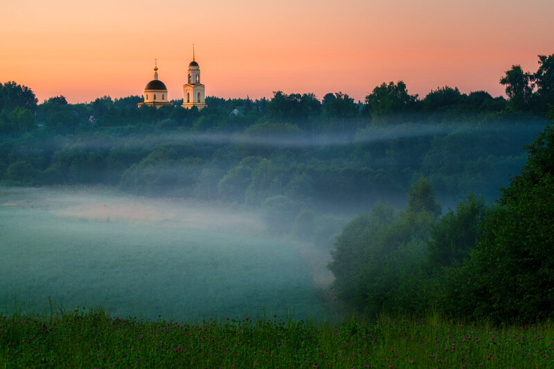 россия, радонеж, утро, туман, храм, лето, рассвет Тихое утро фото превью
