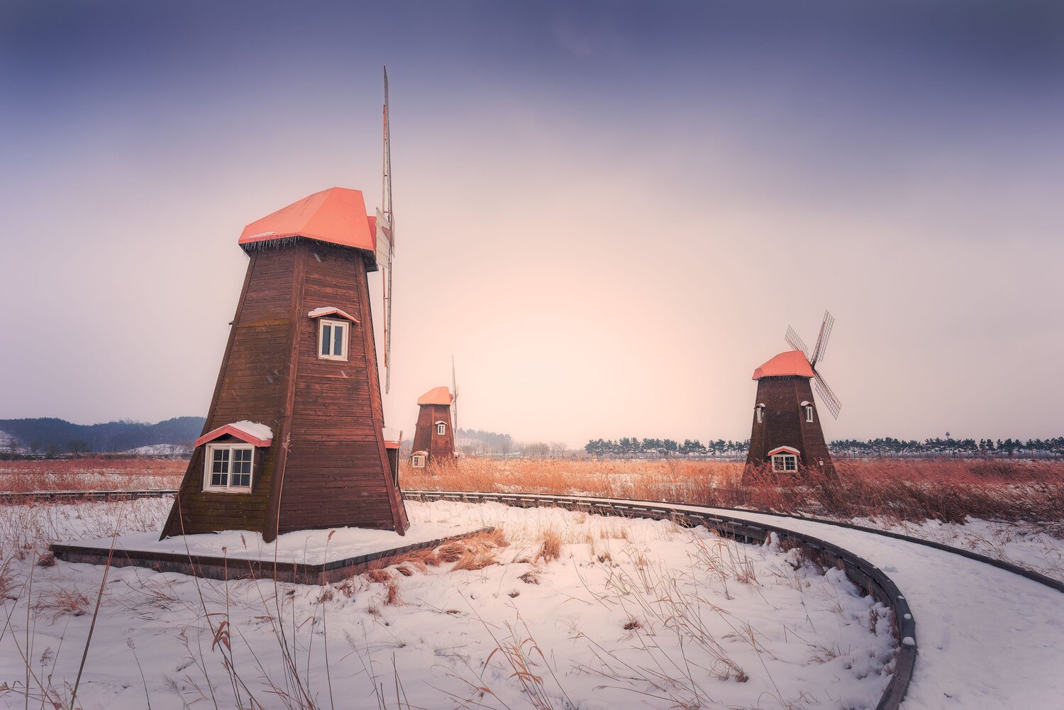 Scenery, sunrise, romantic, snowy landscape, windmill, tourism, 윤 민재