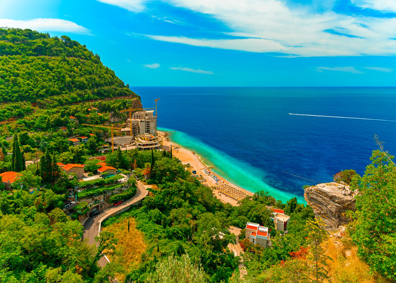 пляж перазича до, петровац, черногория, море, пляж, путешествие, панорама, лазурный, адриатика, балканы, средиземноморский, синий, голубой, желтый, горы, perazica do beach Пляж Перазича До (Perazica Do beach), Петровац, Черногория. фото превью